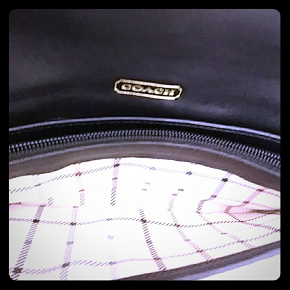 NWOT Coach Patent Leather Clutch/Wristlet - Picture 8 of 8